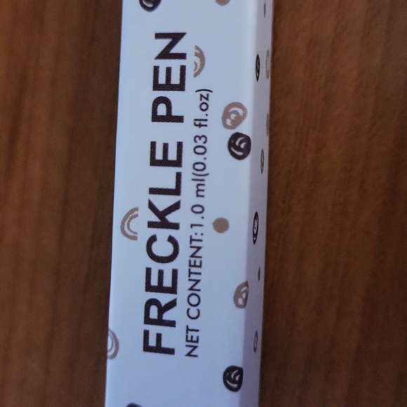 Freckle Pen by Fke. Warm Brown New In Box. You Get 2! - Picture 3 of 16
